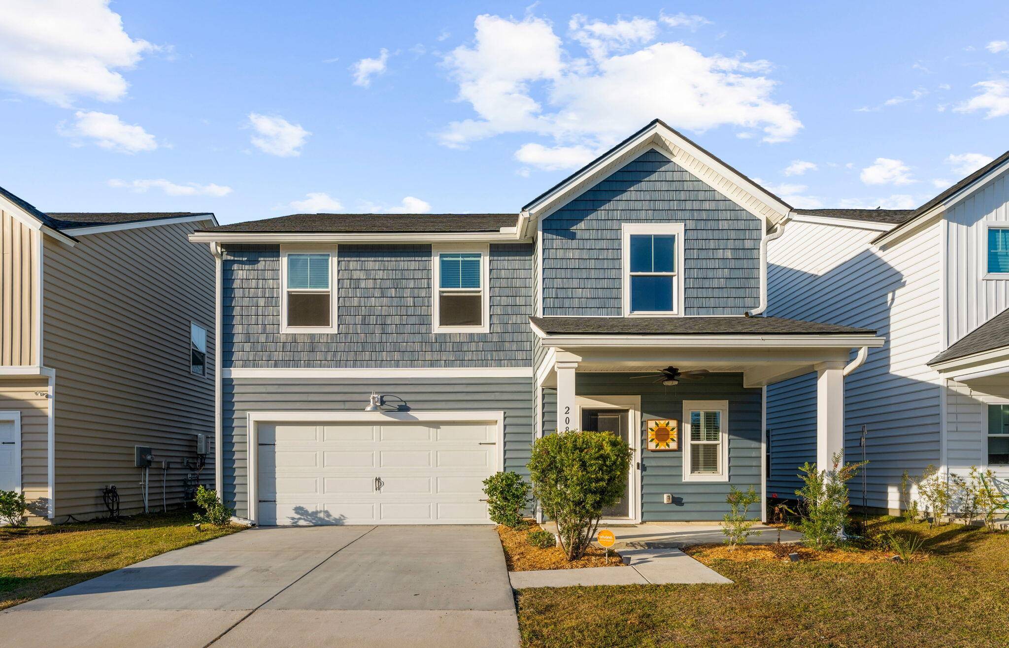 Summerville, SC 29485,208 Morning Song St