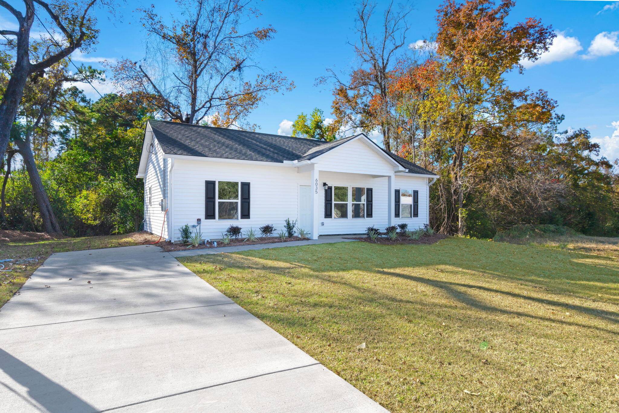 Hanahan, SC 29410,6035 Tampa St