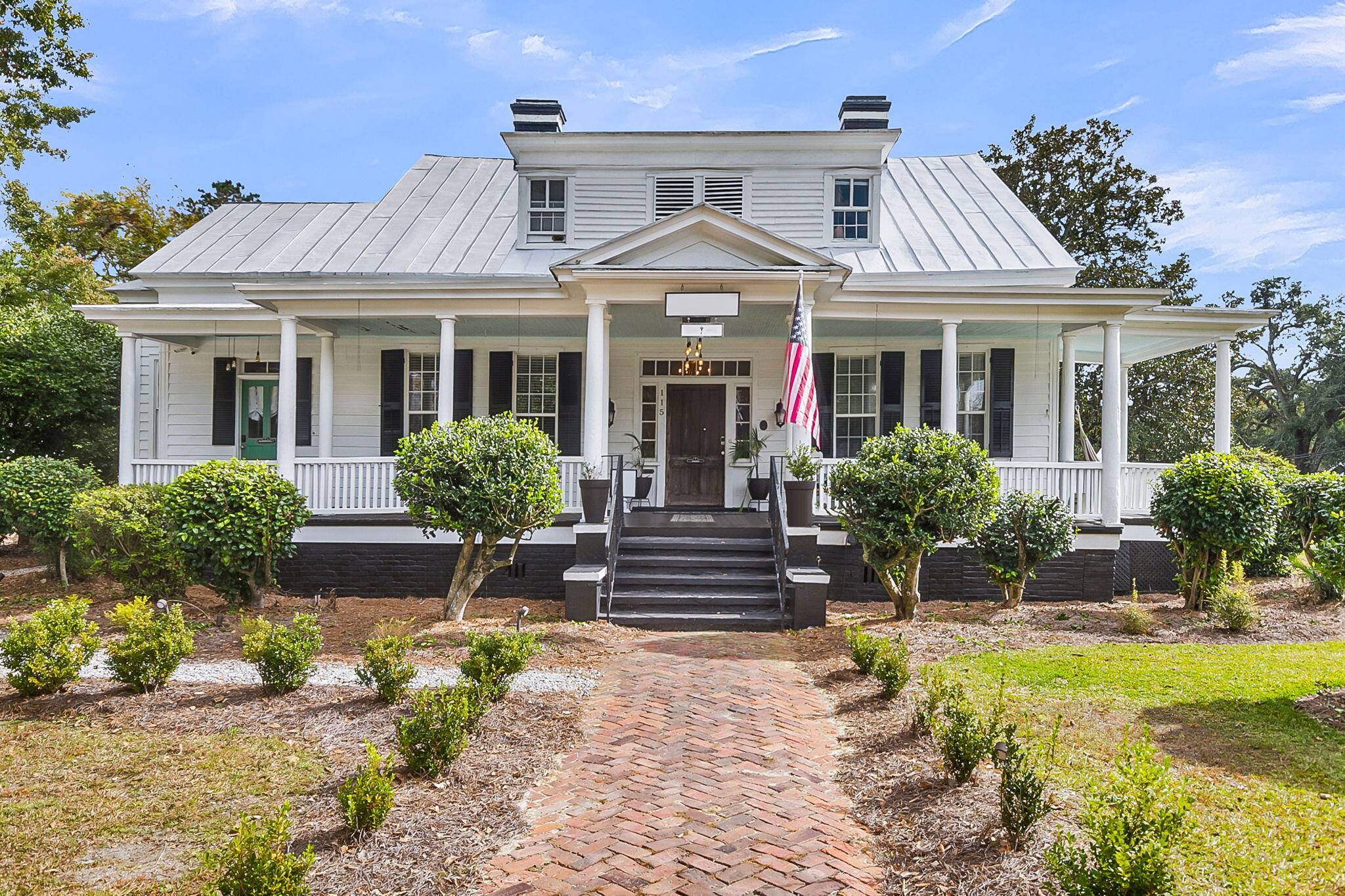 Summerville, SC 29483,115 S Magnolia St