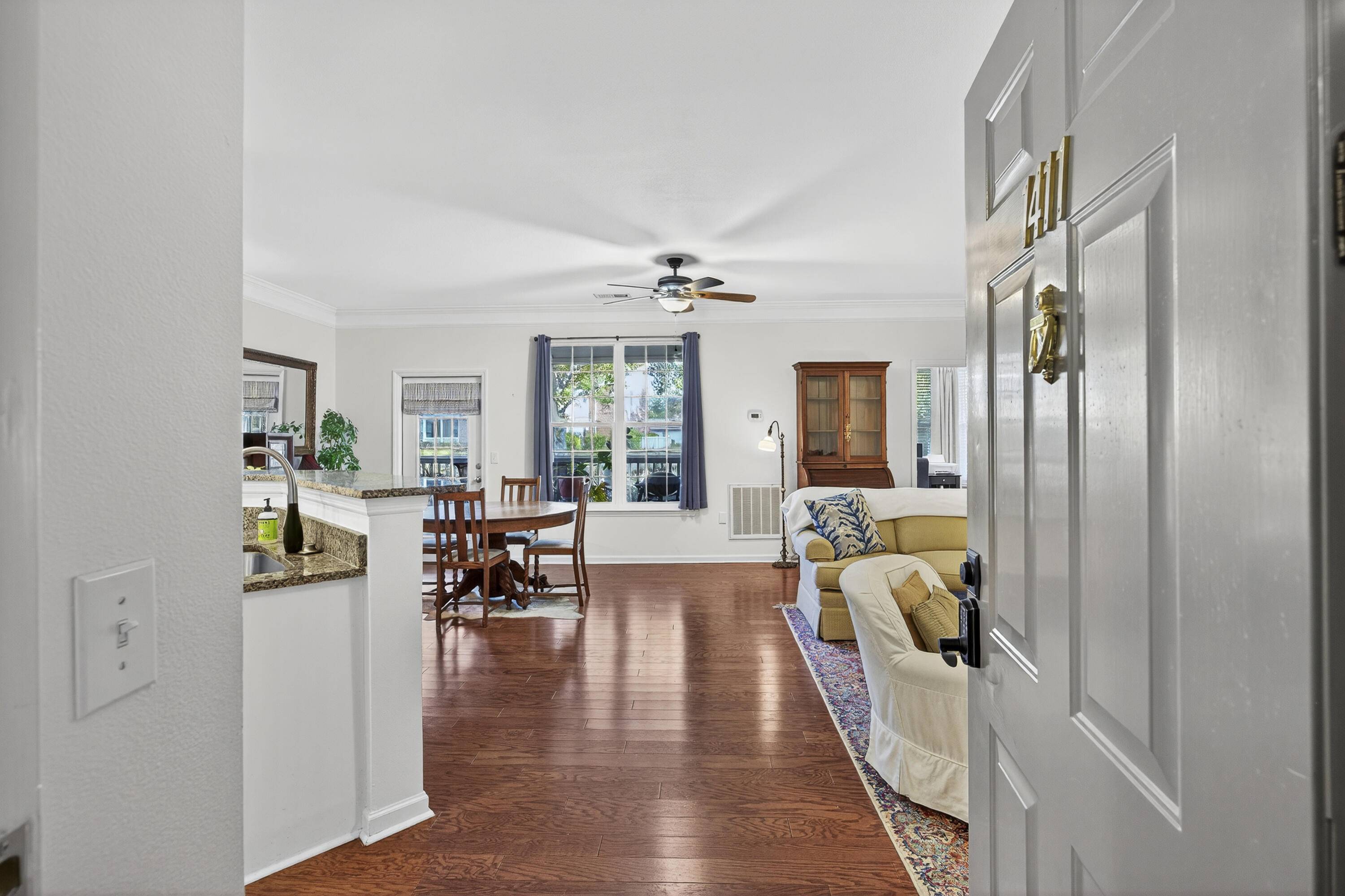 Mount Pleasant, SC 29464,1411 Cambridge Lakes Dr #108