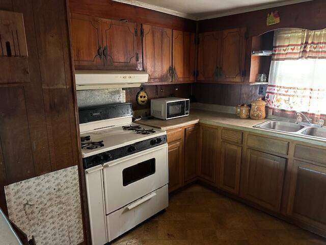 Elloree, SC 29047,1017 Harlin St