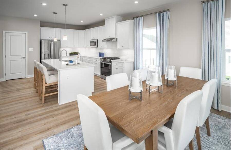 Ridgeville, SC 29472,1027 Thinleaf Ave