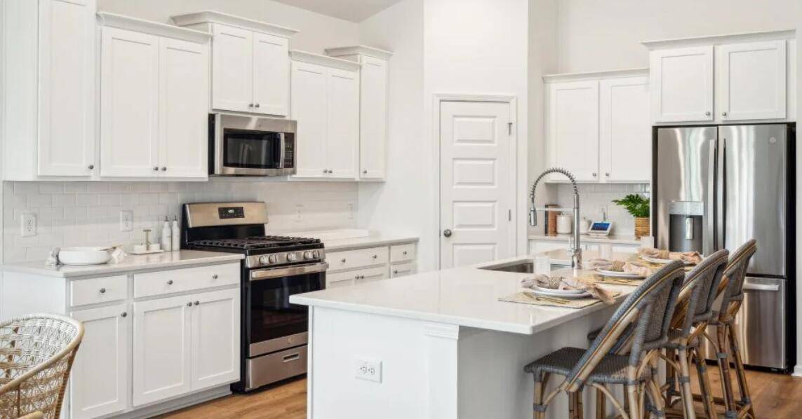 Summerville, SC 29485,124 Sea Oat St