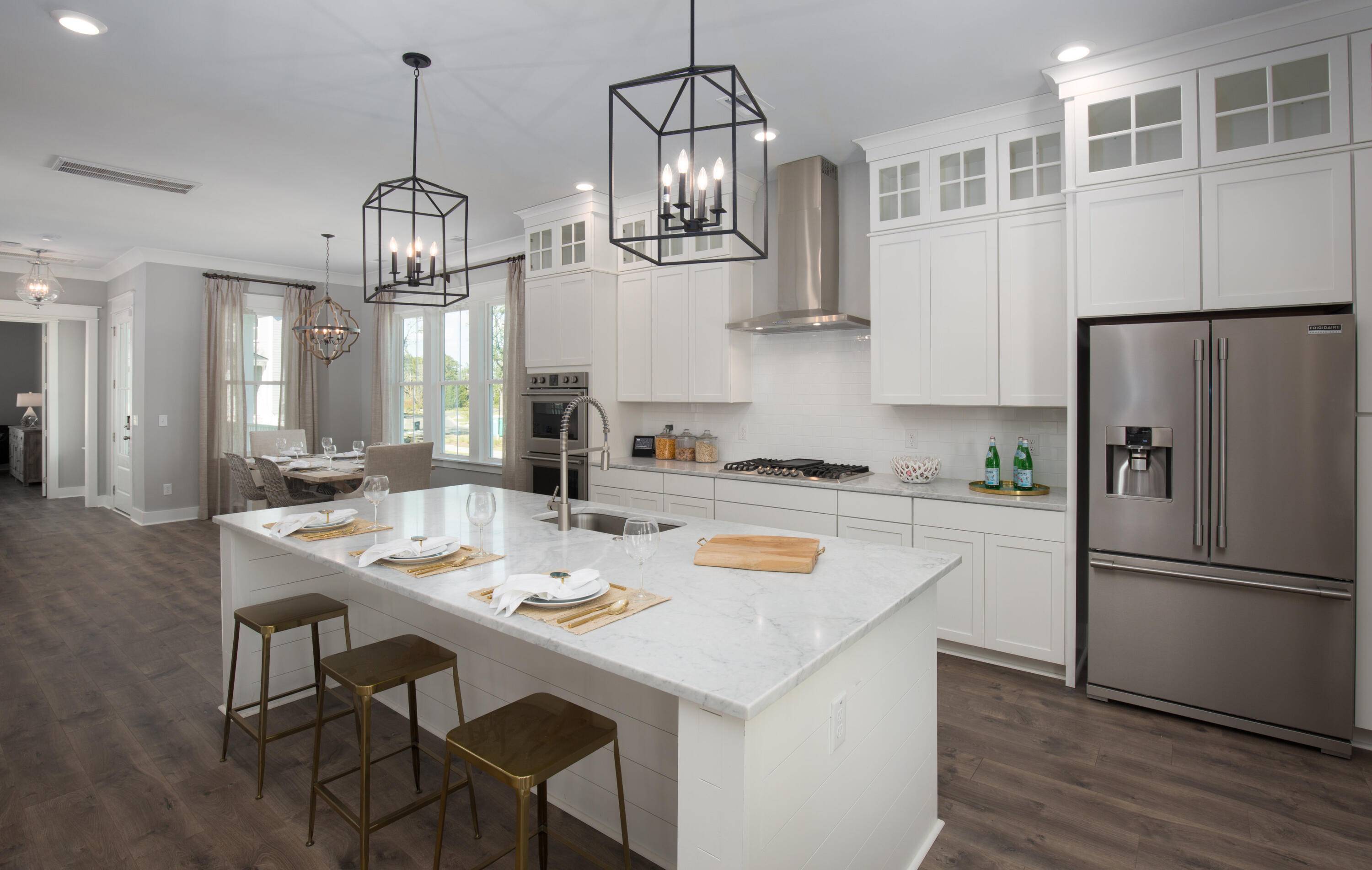 Summerville, SC 29485,201 Threaded Fern St