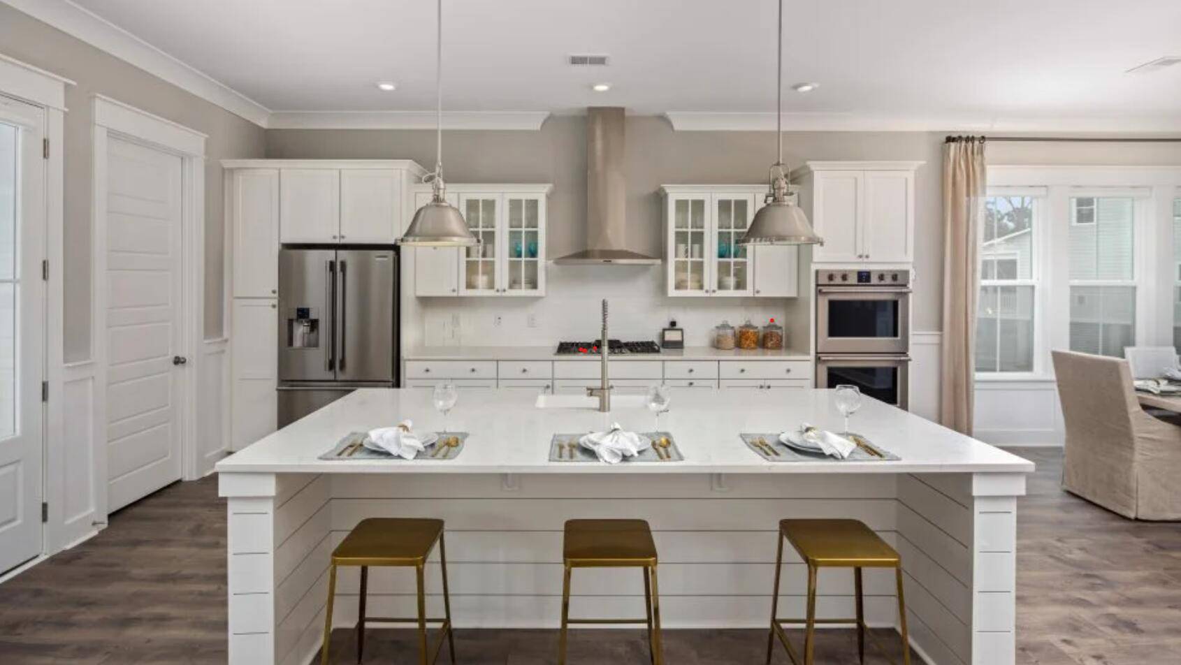 Summerville, SC 29485,201 Threaded Fern St