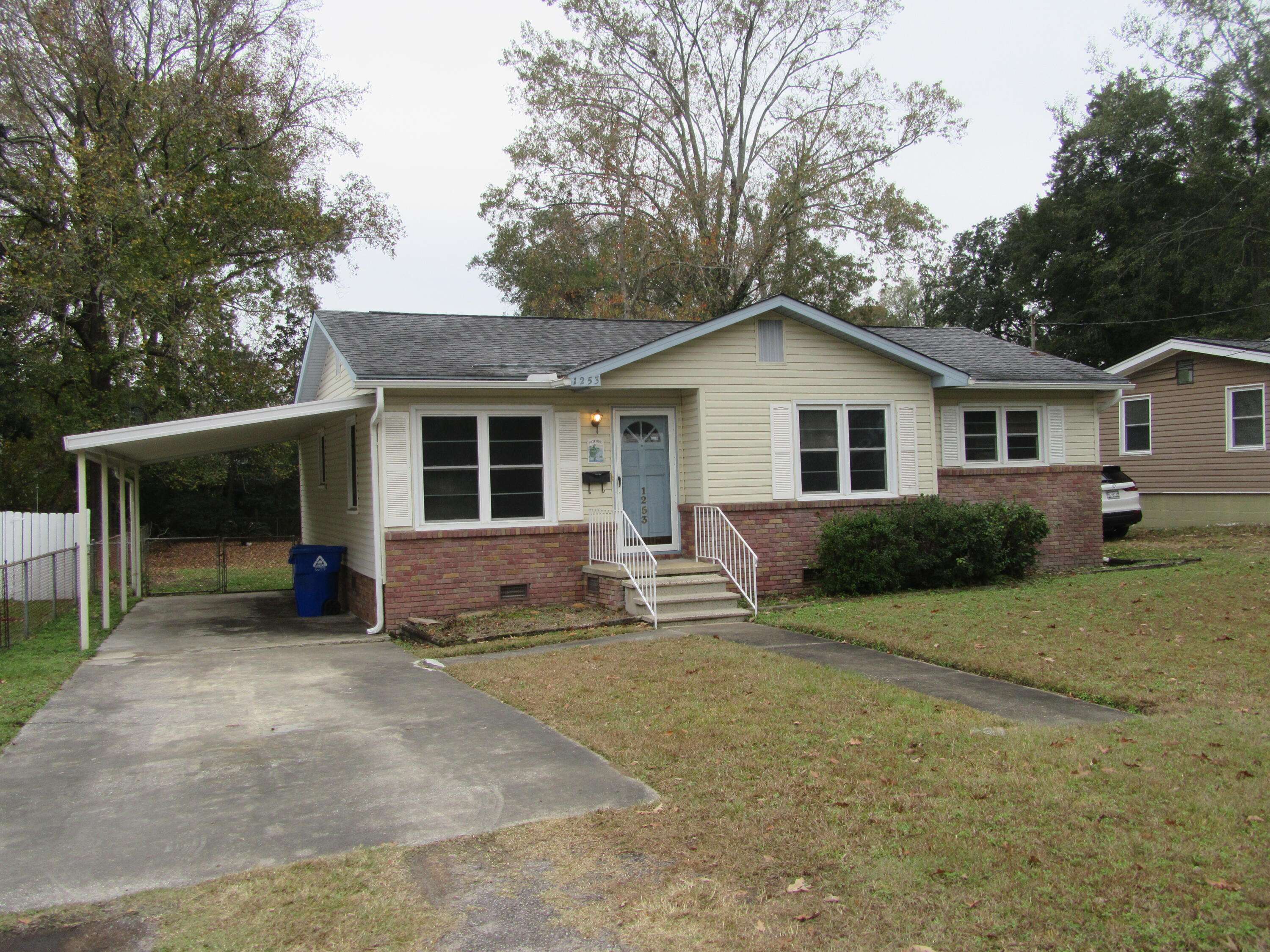 North Charleston, SC 29405,1253 Maxwell St
