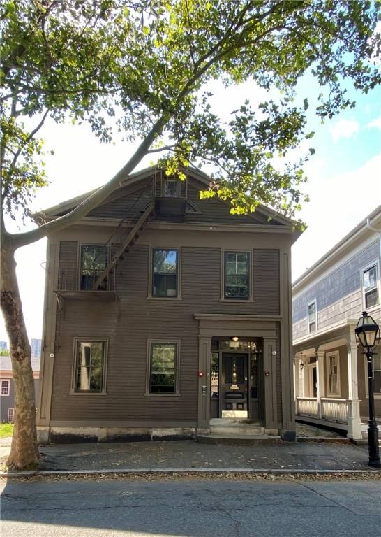 Providence, RI 02903,136 Benefit ST