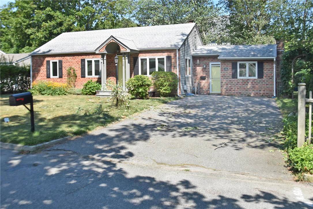 Barrington, RI 02806,16 Joy ST
