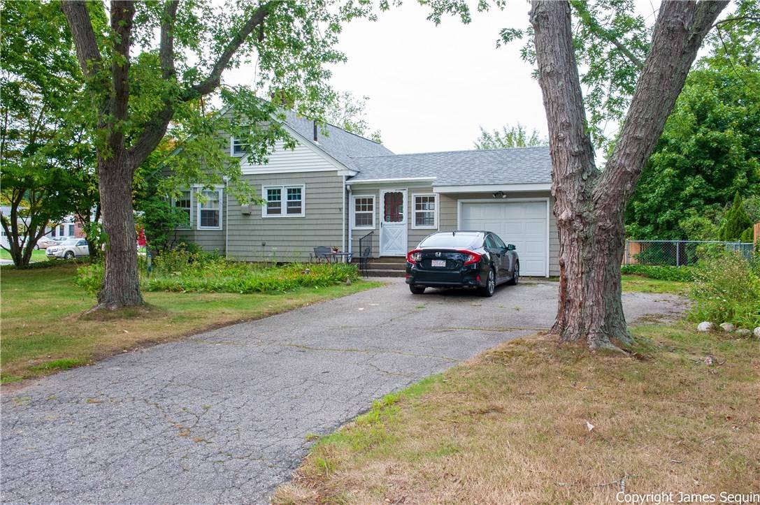 Seekonk, MA 02771,5 Mary AVE