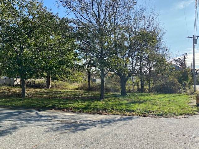 Tiverton, RI 02878,58 BAY ST
