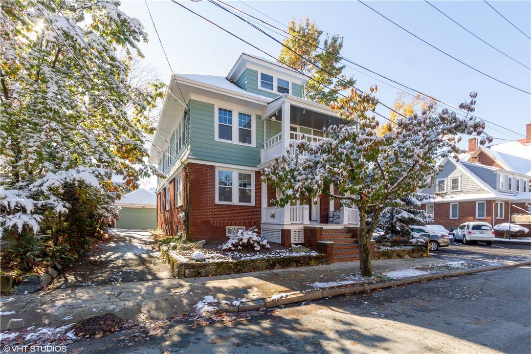 Providence, RI 02906,537 Angell ST