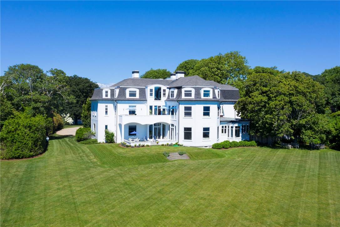 Newport, RI 02840,662 Bellevue AVE