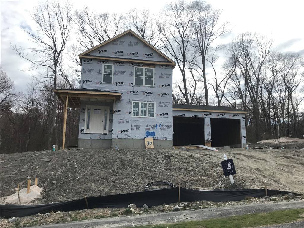 South Kingstown, RI 02879,164 EAST MATUNUCK FARM DR