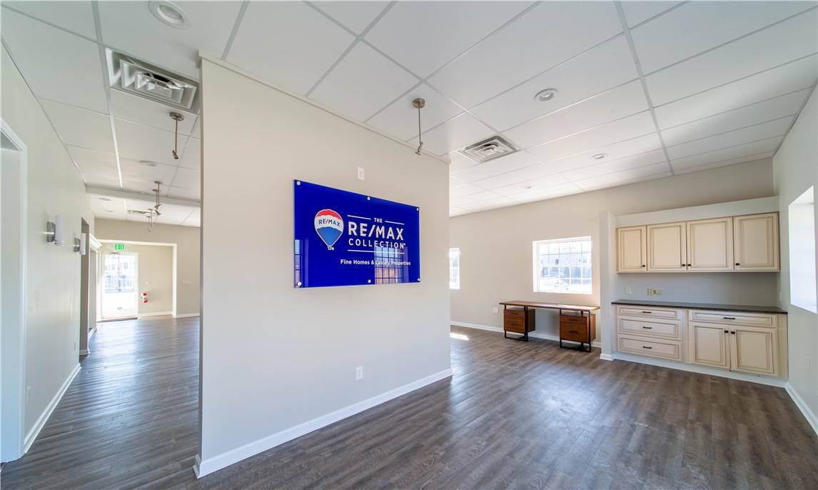 East Greenwich, RI 02818,50 Cliff ST
