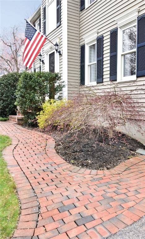 North Attleboro, MA 02760,83 Laurelwood DR