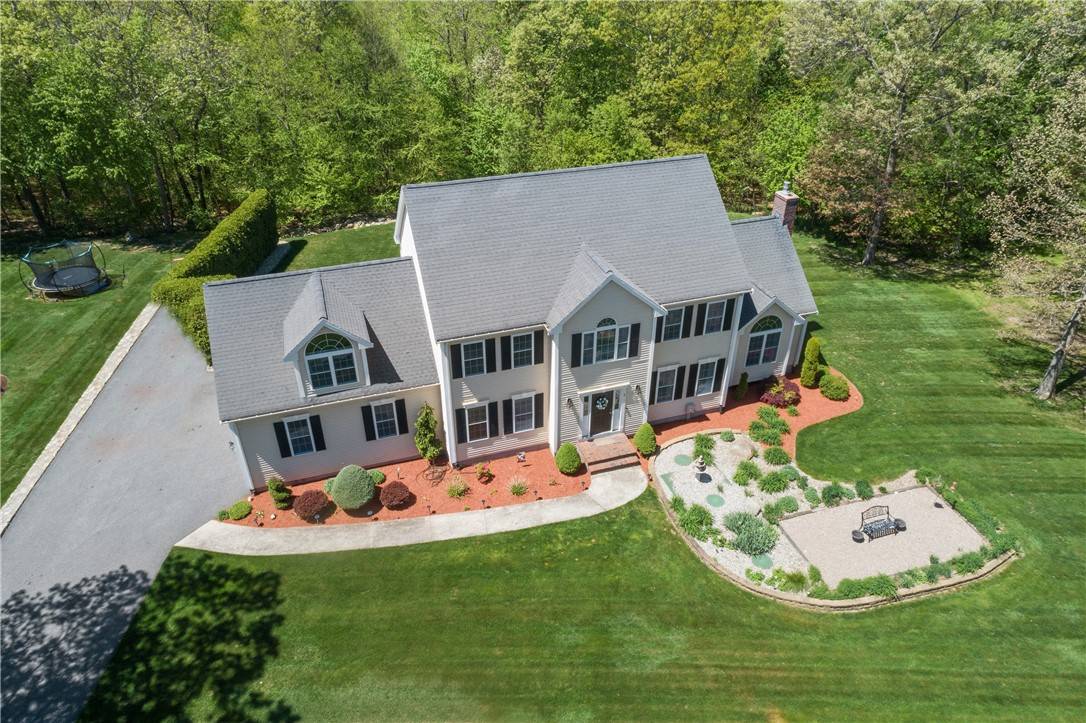 North Smithfield, RI 02896,5 Valley View DR