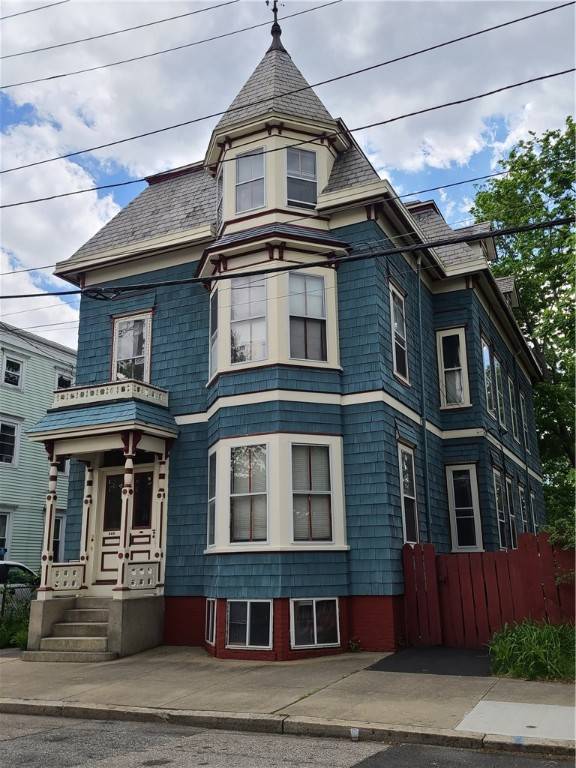 Providence, RI 02907,240 Lockwood ST