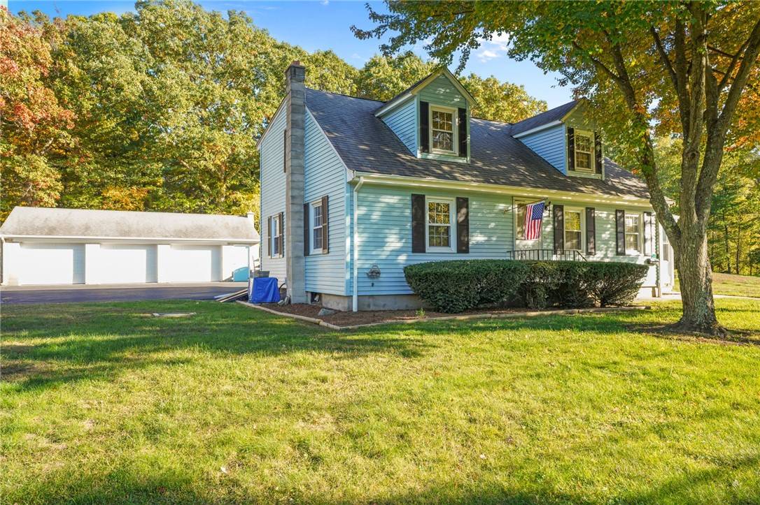 North Smithfield, RI 02896,7 Sorel AVE