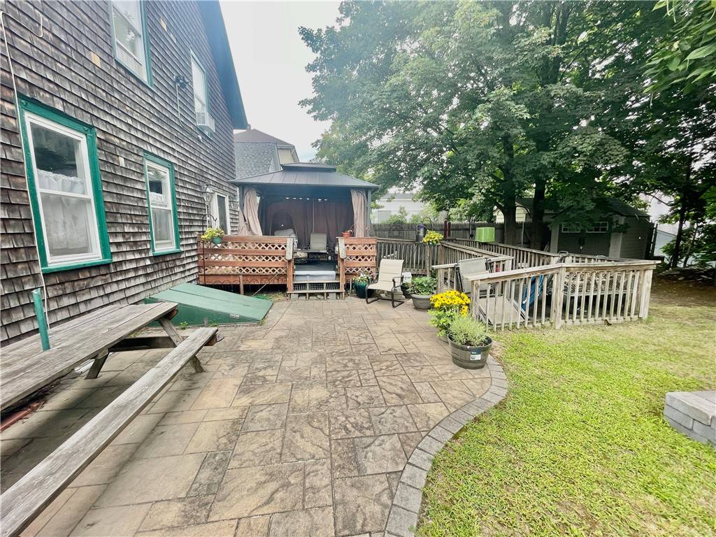 Woonsocket, RI 02895,69 2nd AVE