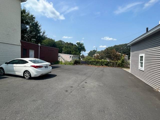 Woonsocket, RI 02895,1077 Park AVE