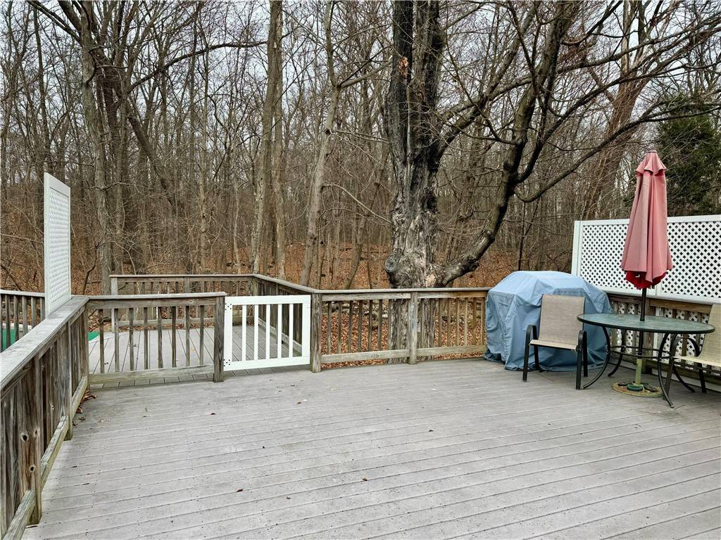 Cumberland, RI 02864,34 Meadowbrook DR