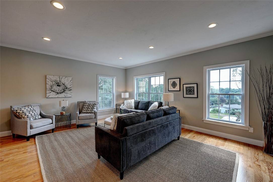 Cumberland, RI 02864,1302 Hunting Hill DR