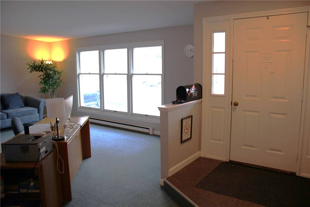 Coventry, RI 02816,1025 Tiogue AVE