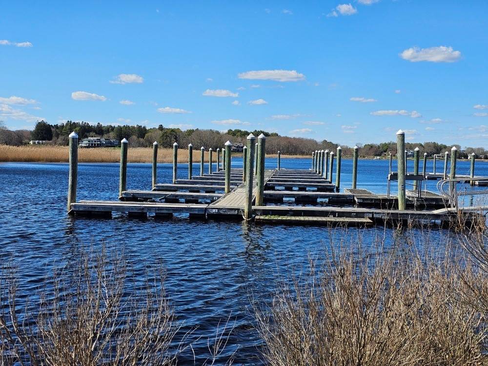 Westerly, RI 02891,3 Setting Sun DR
