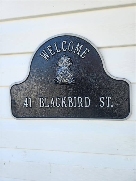 Tiverton, RI 02878,41 Blackbird ST