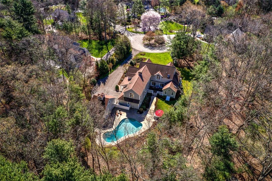 Mansfield, MA 02048,9 Windsor PL