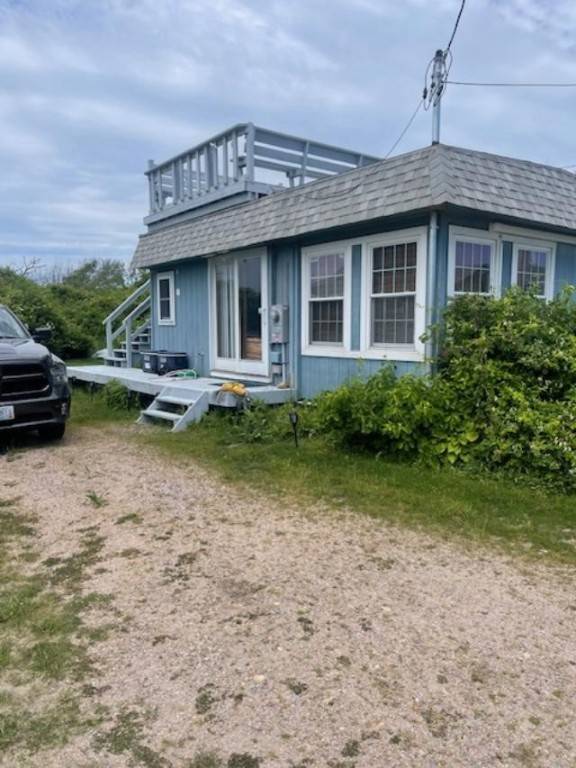 South Kingstown, RI 02879,240 Cards Pond RD