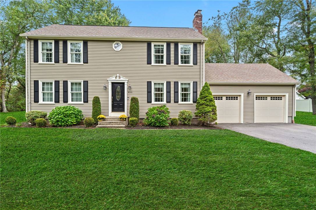 Seekonk, MA 02771,456 Brown AVE