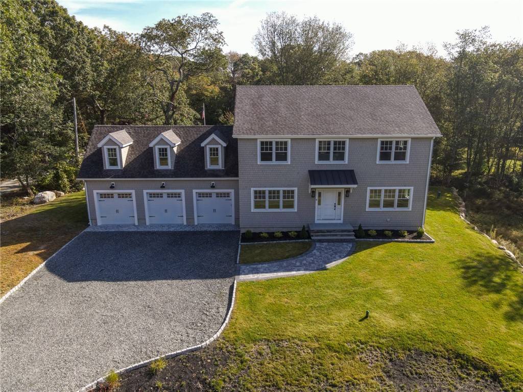 South Kingstown, RI 02879,4 Heather Hollow DR