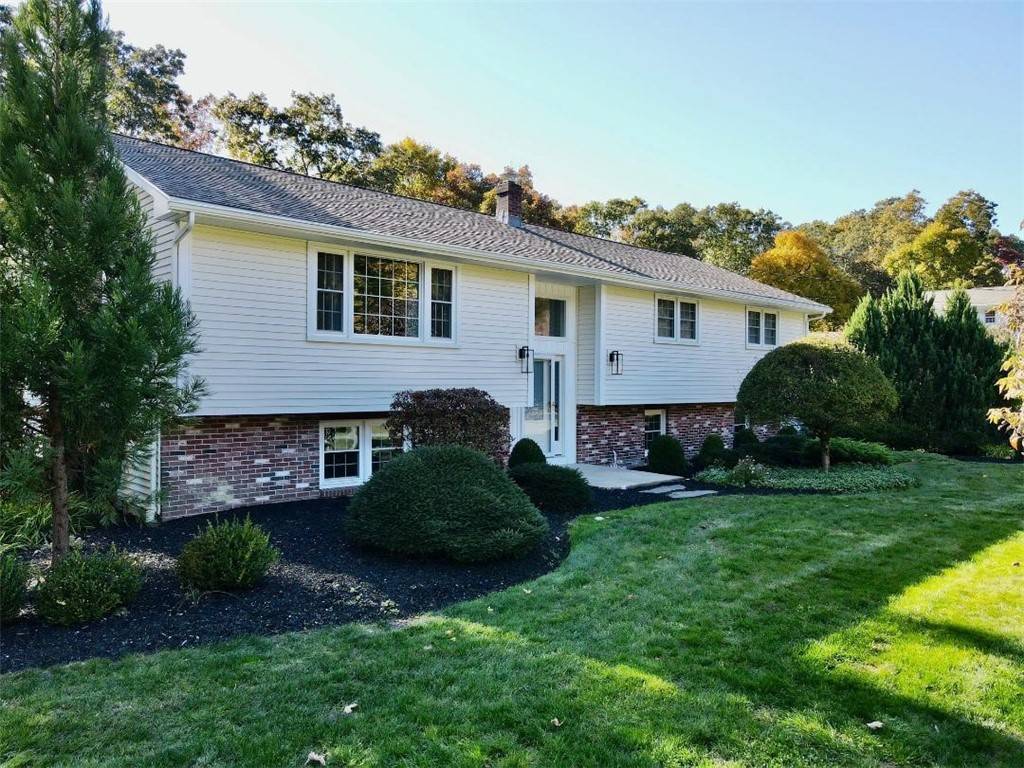 Norwich, CT 06360,60 Briar Hill RD