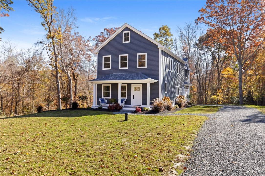 Tiverton, RI 02878,61 Bouchard LN
