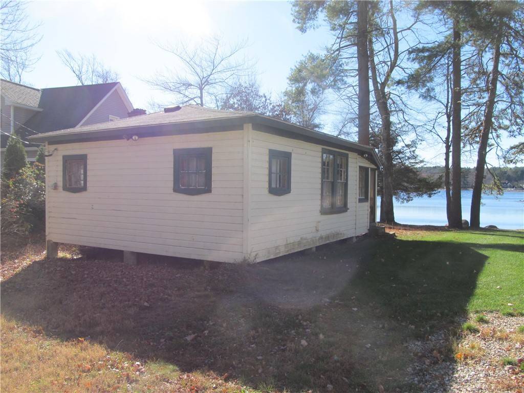 Burrillville, RI 02859,4 MALVINA LN