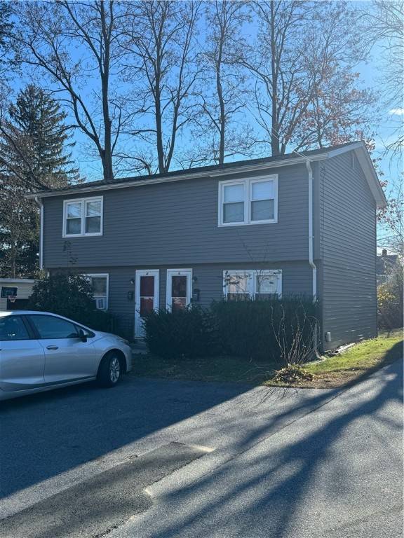 West Warwick, RI 02893,4 Kenyon ST