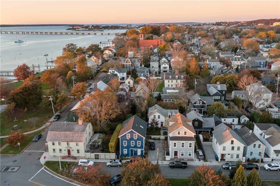 Newport, RI 02840,35 Marsh ST