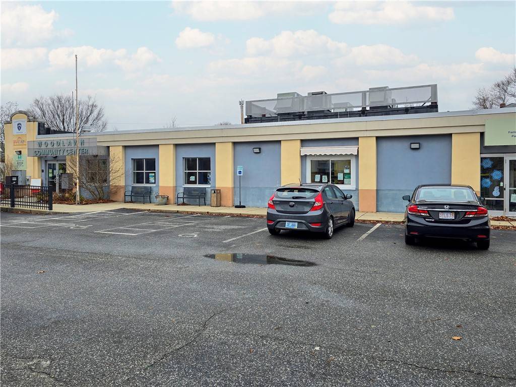 Pawtucket, RI 02860,210 West AVE