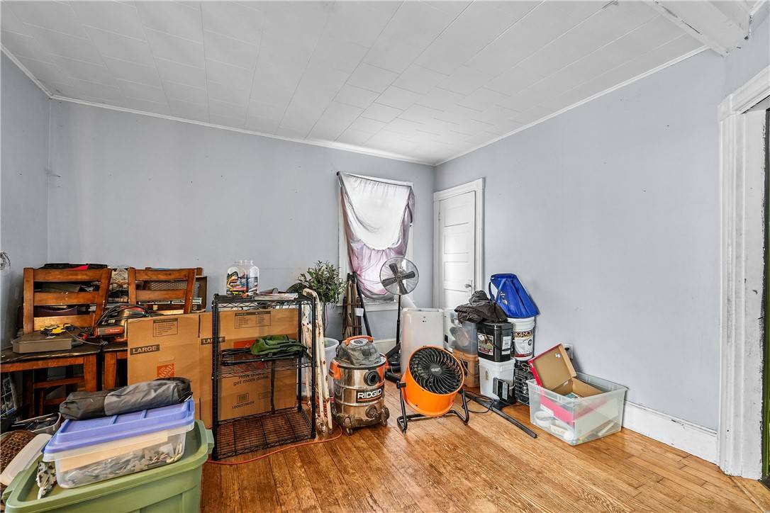 Pawtucket, RI 02861,133 Hanover AVE