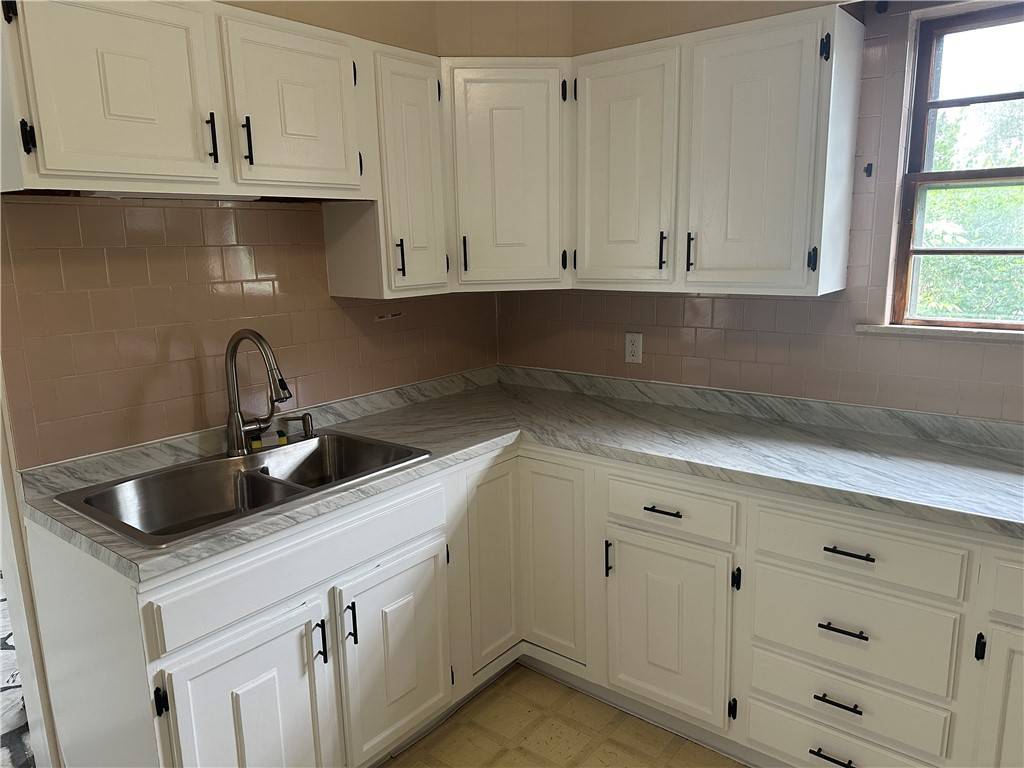Cranston, RI 02920,1243 Cranston ST