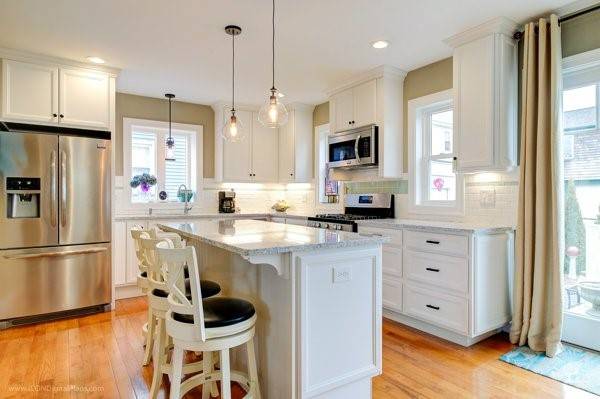 Newport, RI 02840,7 Dean AVE