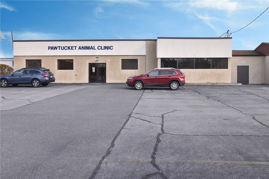 Pawtucket, RI 02860,310 east AVE