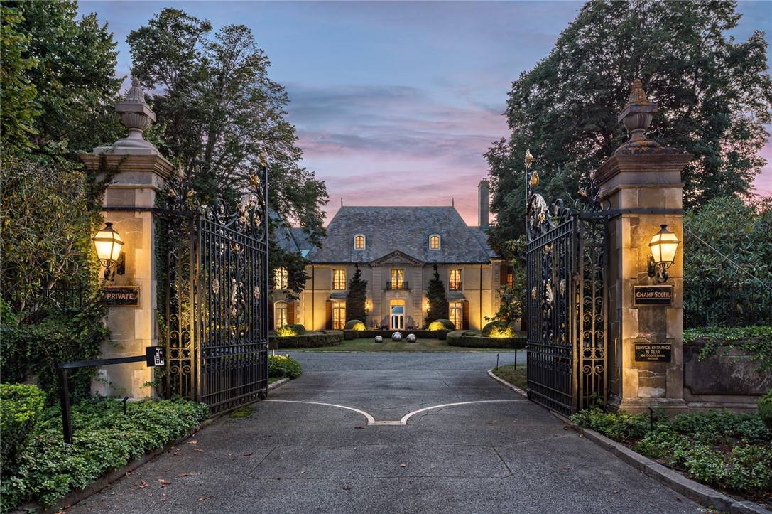 Newport, RI 02840,601 Bellevue AVE