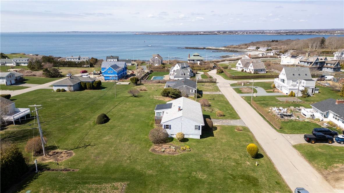 Newport, RI 02840,19 Chartier CIR