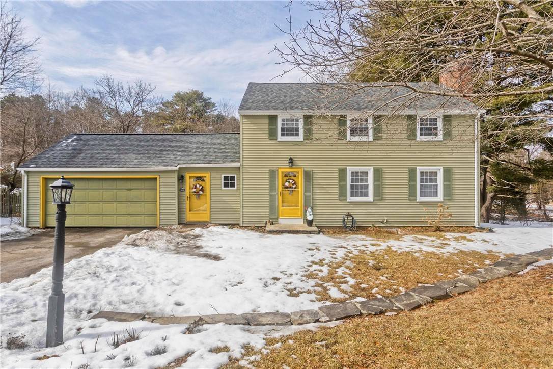 North Smithfield, RI 02824,11 Roselawn AVE