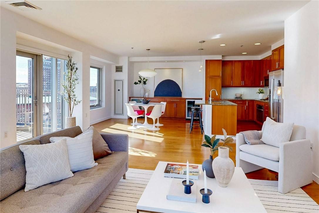 Providence, RI 02903,200 Exchange ST #618