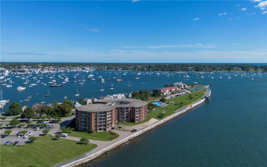 Newport, RI 02840,1202 Capella South