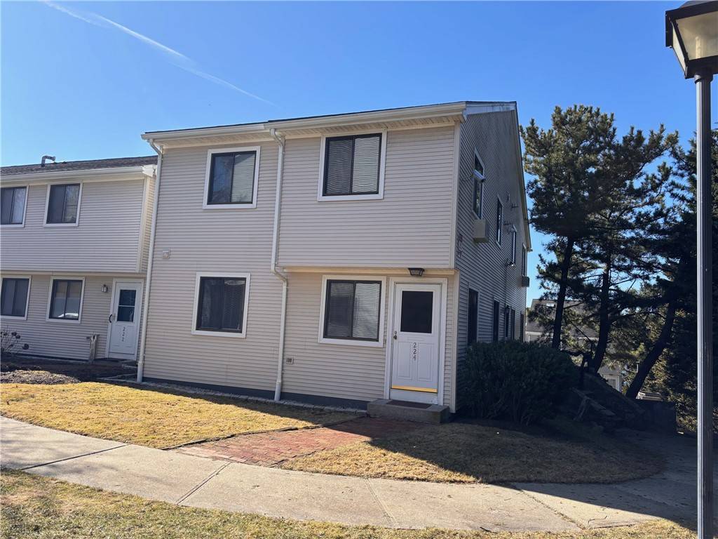 Newport, RI 02840,66 Girard AVE #224