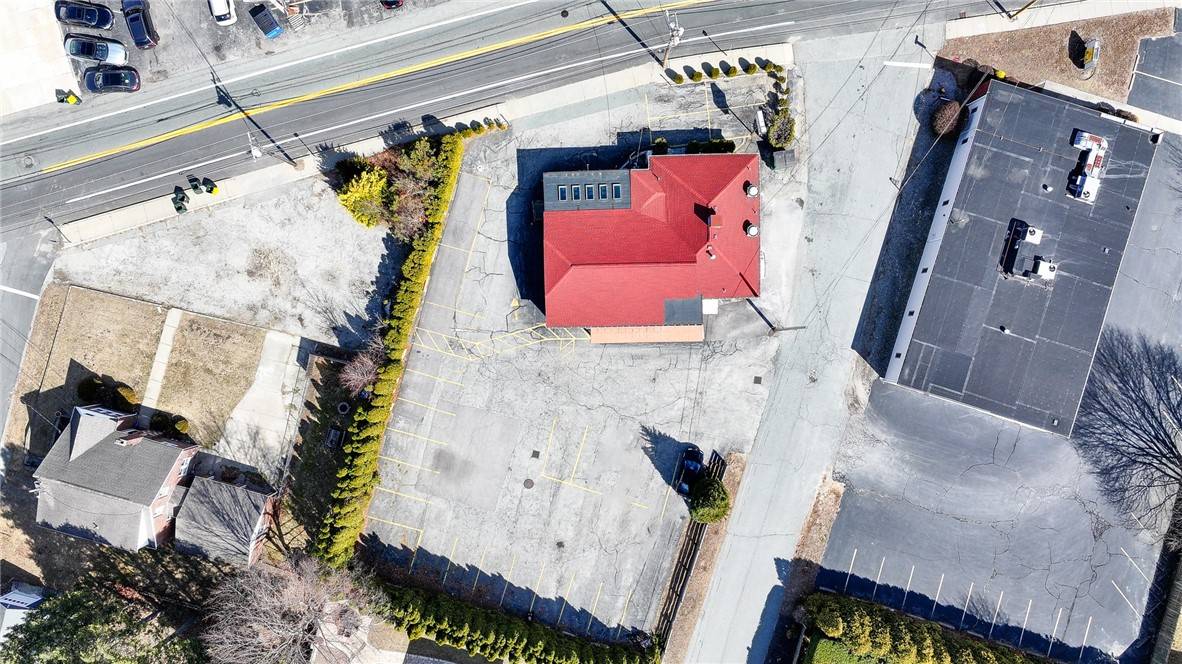 Smithfield, RI 02917,294 Waterman AVE